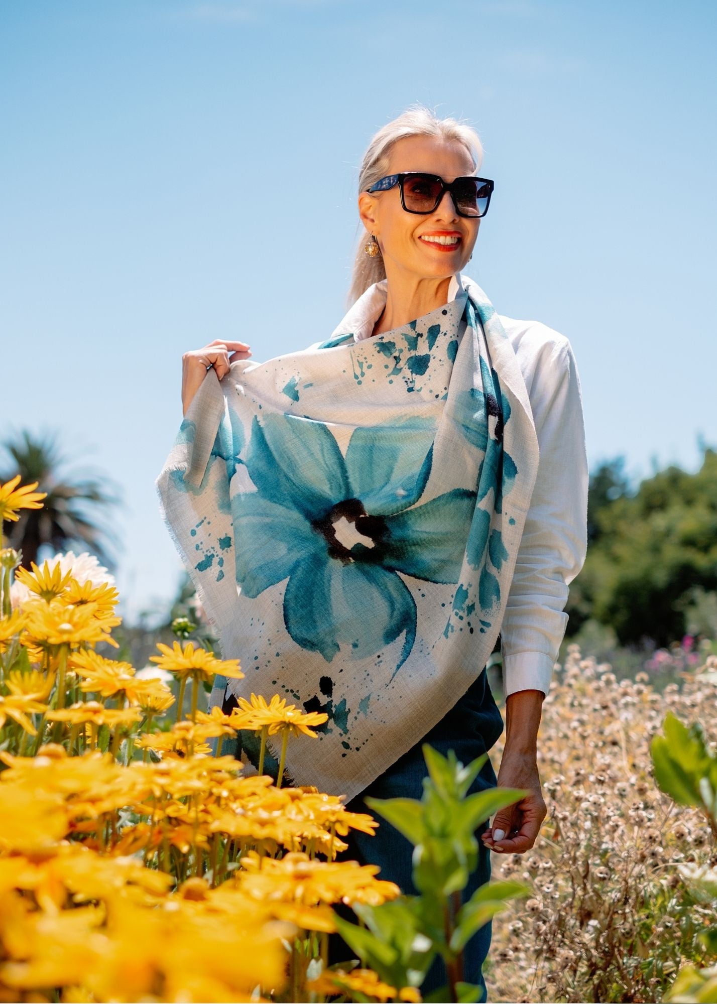 Scarf Blue Flowers 100% wool