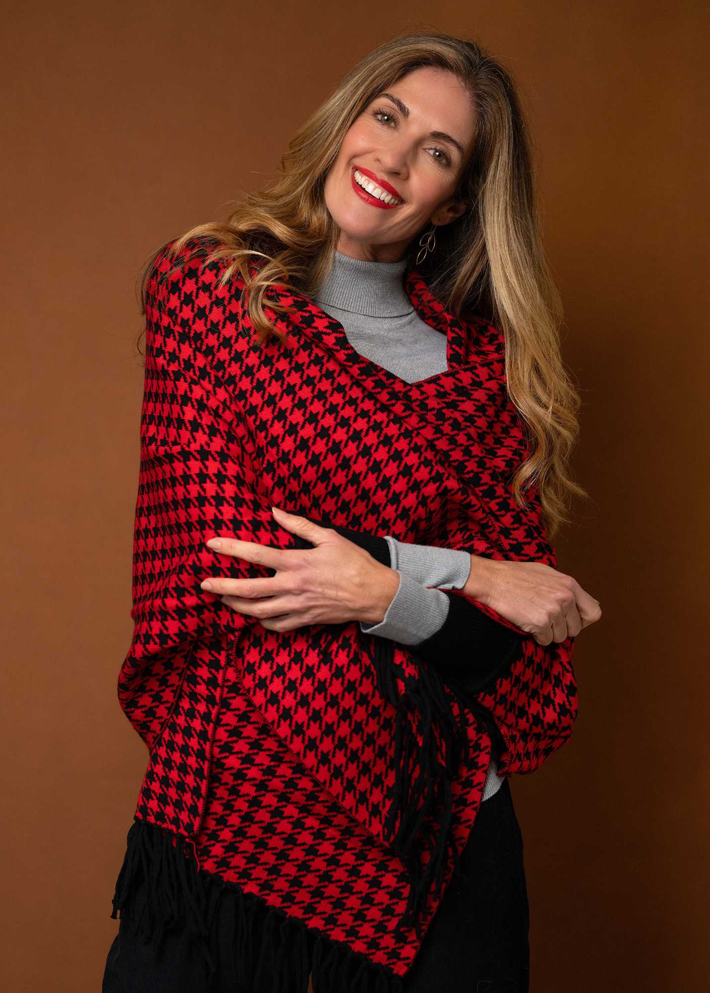 The Milan Knit Wrap with Sleeves – Red and Black Houndstooth