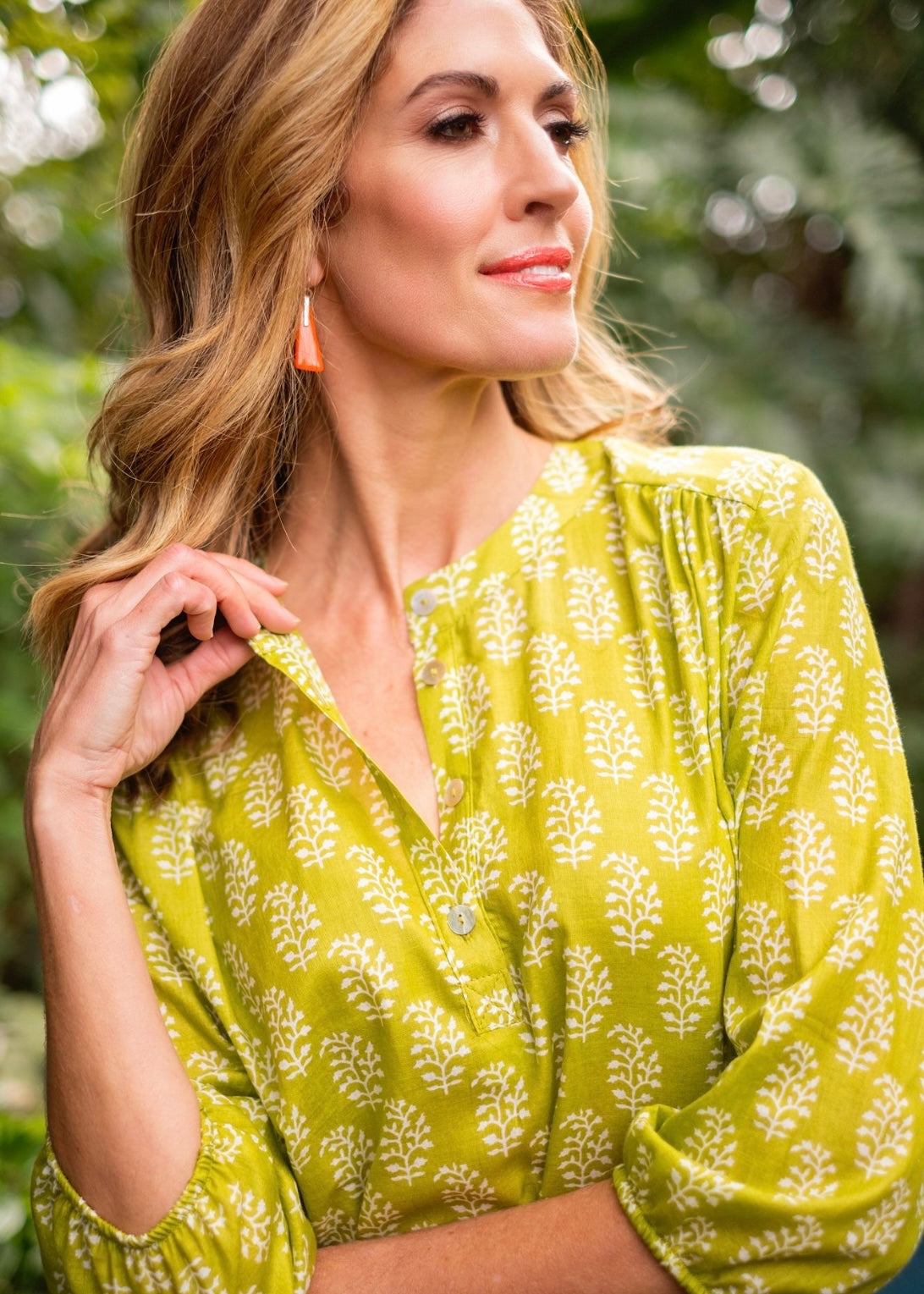 Lauren Comfy in Chatreuse & white fern
