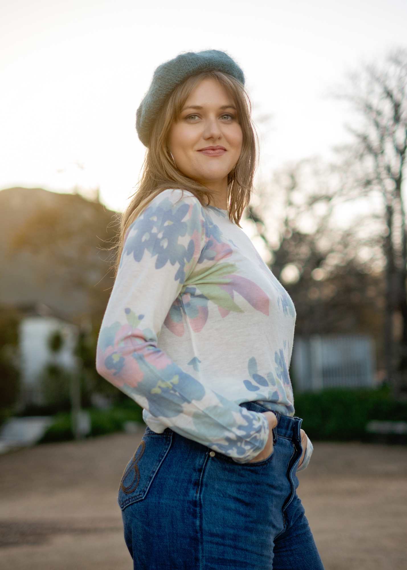 100% Wool Round Neck Long Sleeve Sweater in Blue and Pink Floral