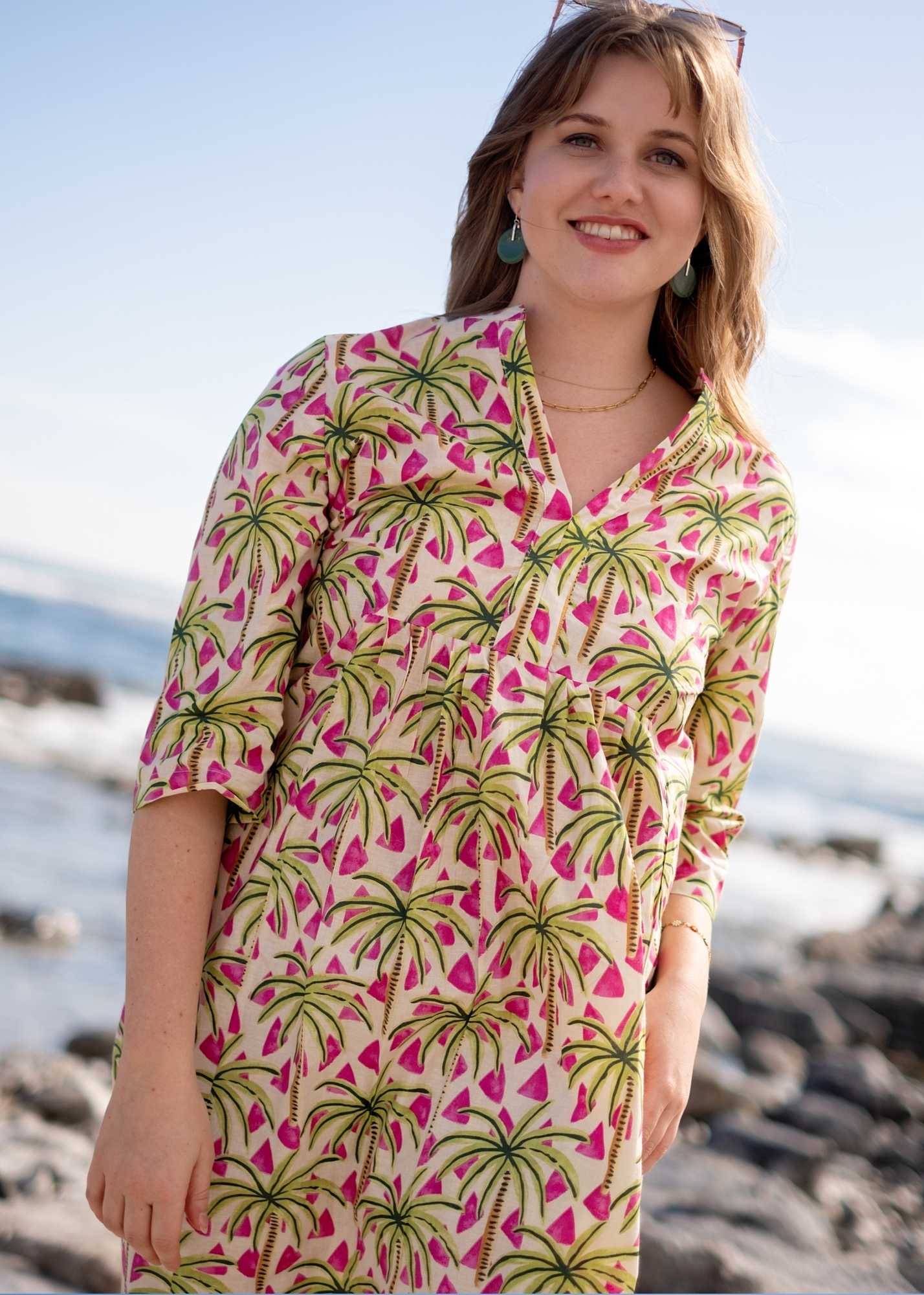 Lee-Ann pleated dress Short, Pink and Green Palms