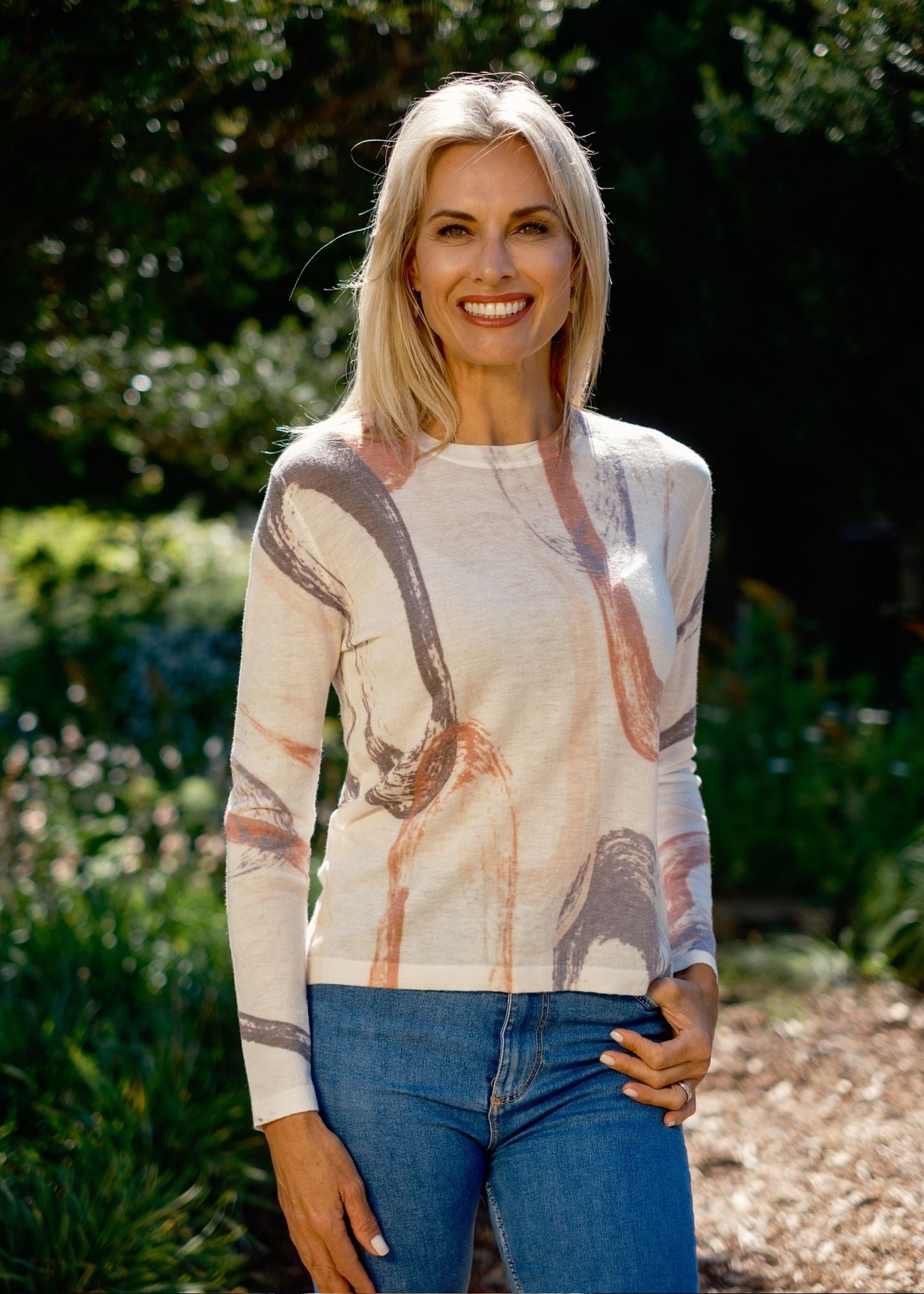100% Wool Round Neck Long Sleeve Sweater in Rusty Brown Stripes