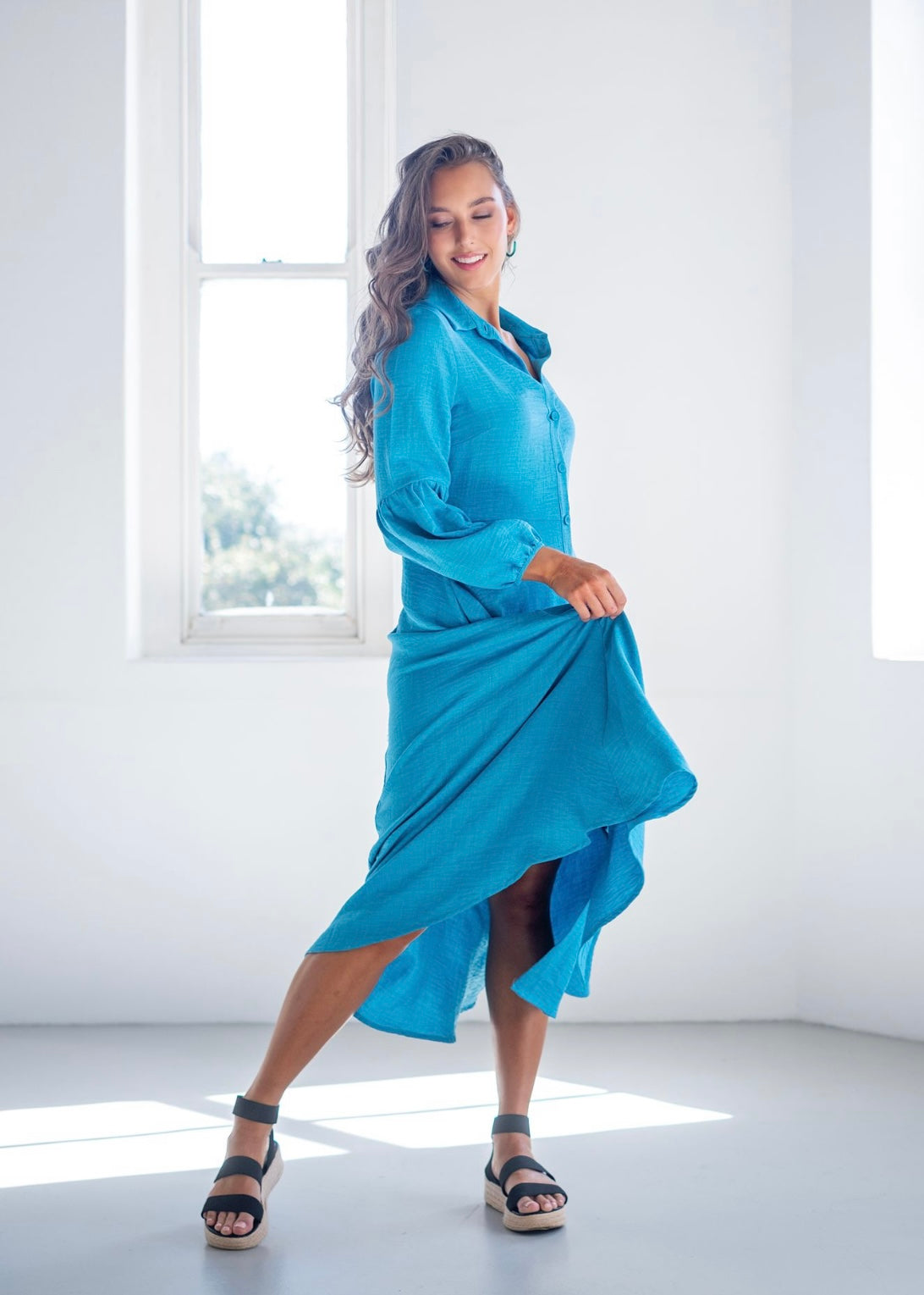 J-LO Dress winter puff sleeve in Blue