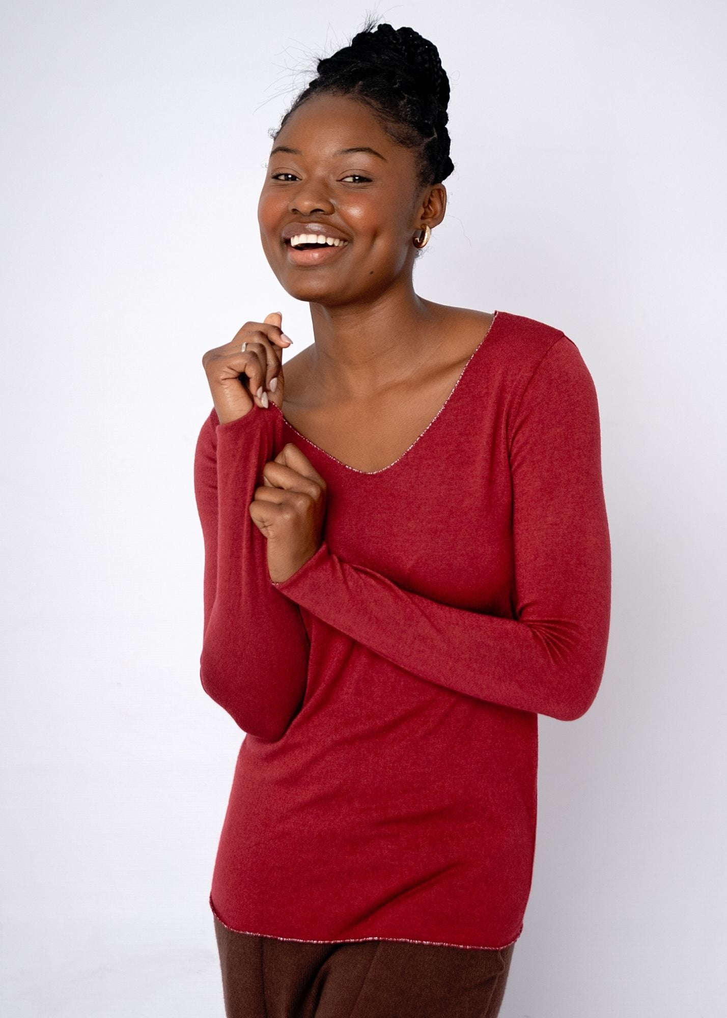 Silver Lining V-Neck Winter Weight Knit Jumper in Maroon