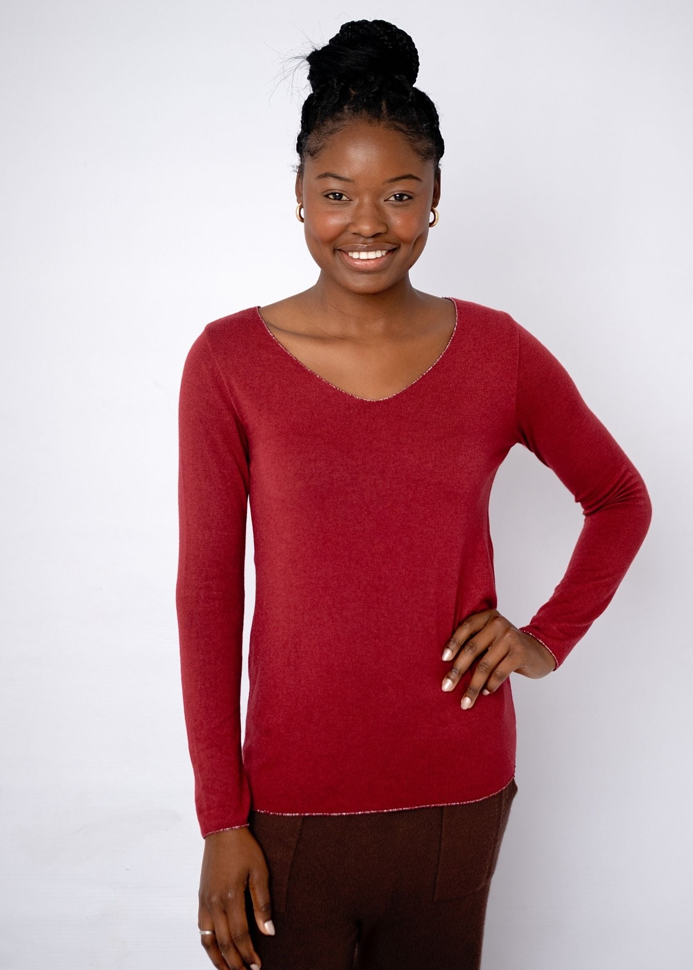 Silver Lining V-Neck Winter Weight Knit Jumper in Maroon