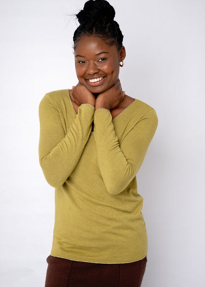 Silver Lining V-Neck Winter Weight Knit Jumper in Mustard