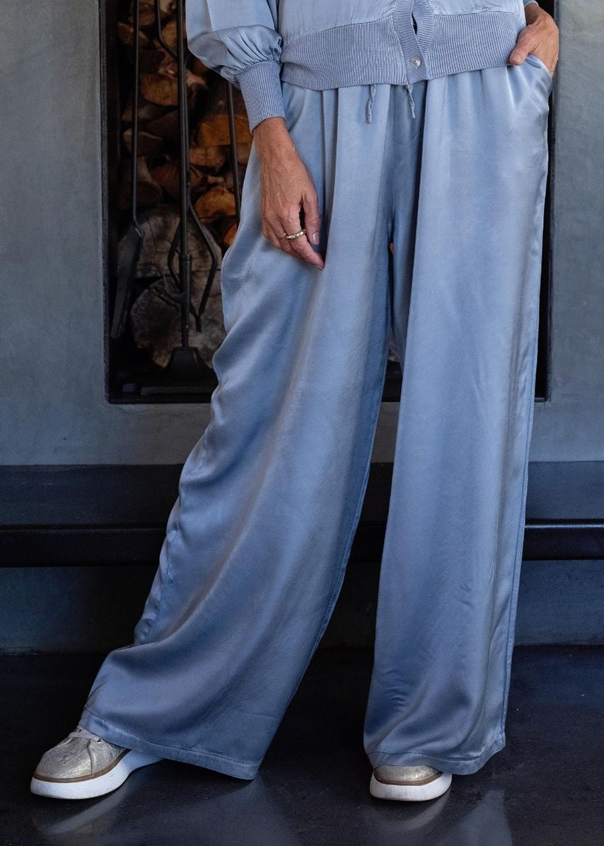 Lila Viscose Silk Blend Pants - Cloud