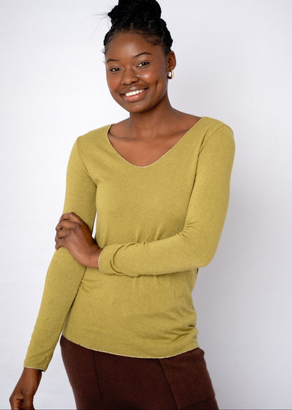 Silver Lining V-Neck Winter Weight Knit Jumper in Mustard