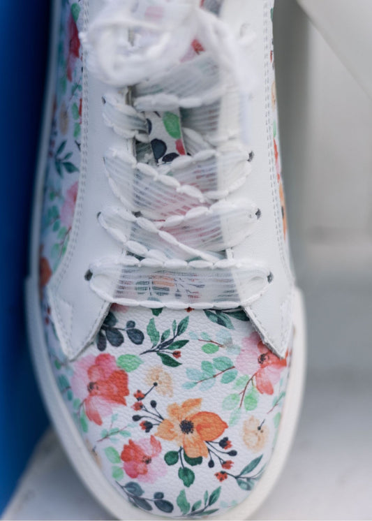 Bayley Sneaker in White Flowers