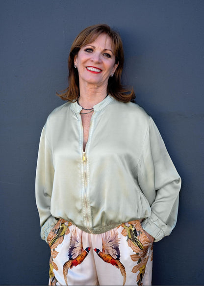 Lila  Bomber Jacket in Viscose Silk Blend in Pistachio
