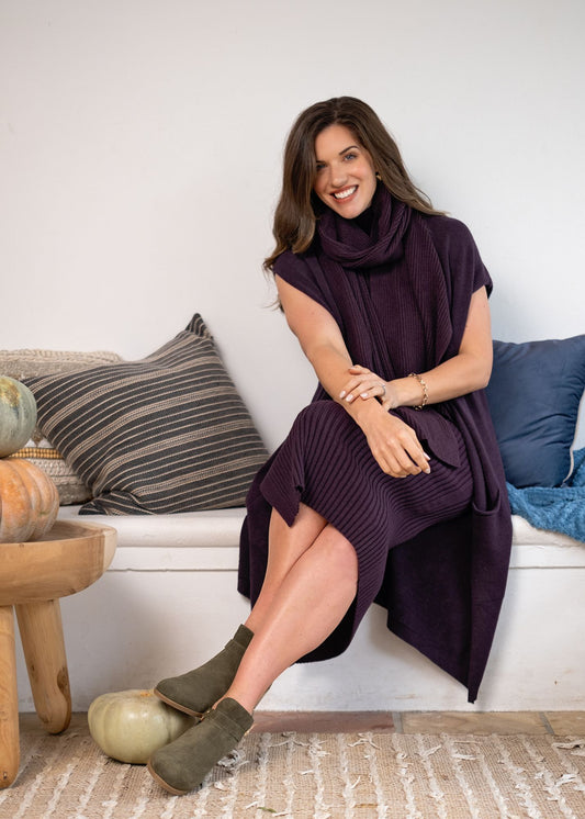 Urban Cozi Knit Sleeveless Long Cardigan Jacket in Bordeaux