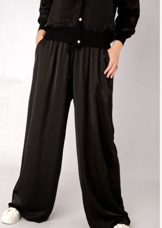 Lila Viscose Silk Blend Pants in Midnight