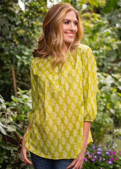 Lauren Comfy in Chatreuse & white fern