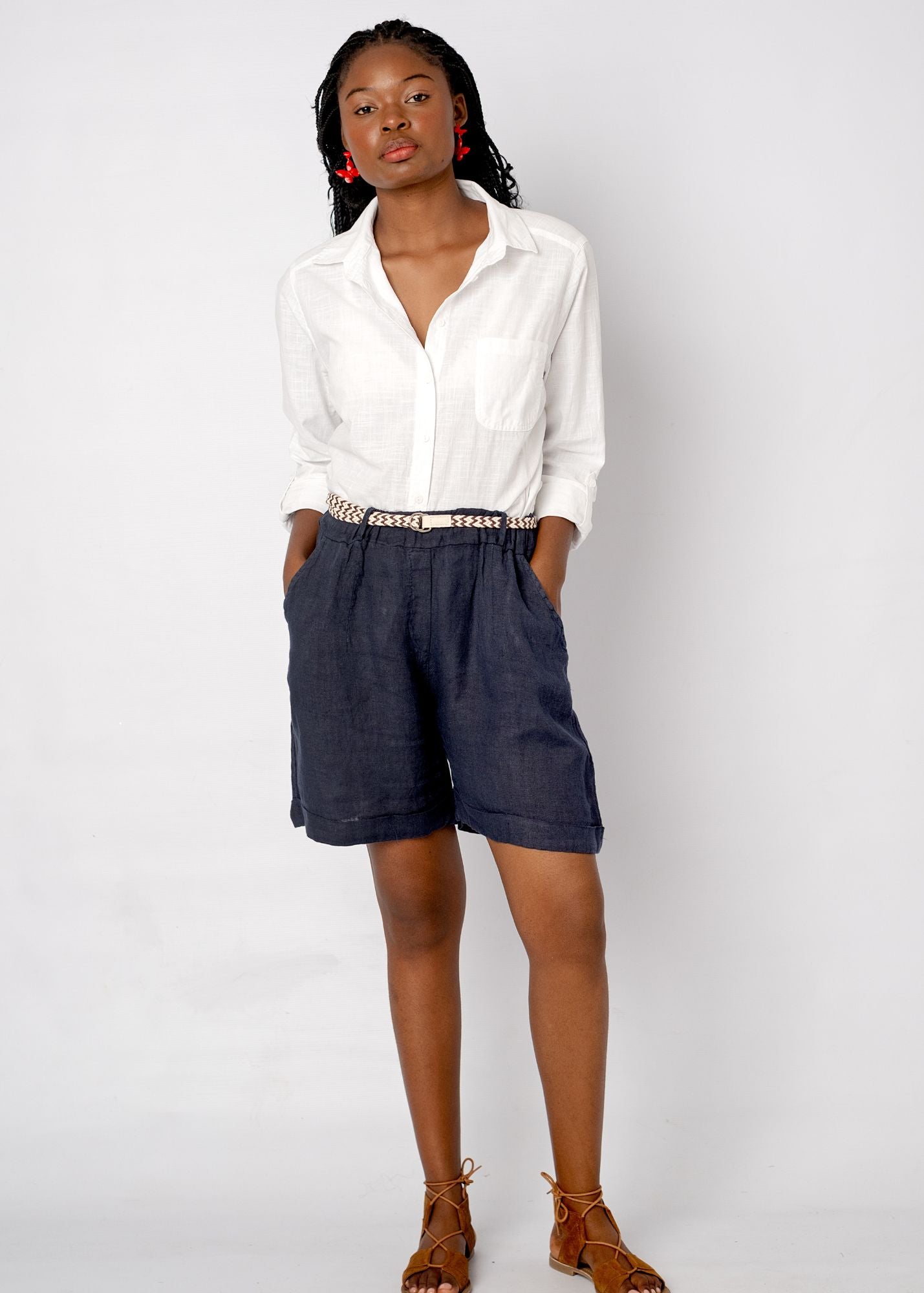 Belted La Vita Linen Shorts – Navy