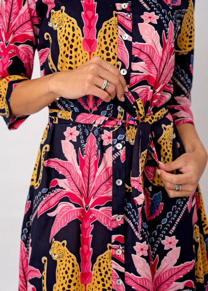 Betty Button in Midnight Jungle orchid