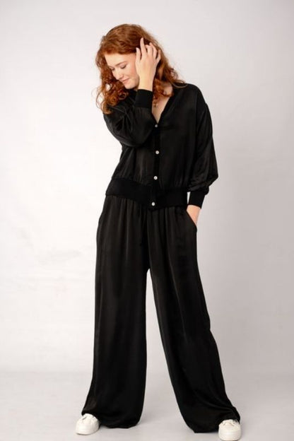 Lila Viscose Silk Blend Pants in Midnight