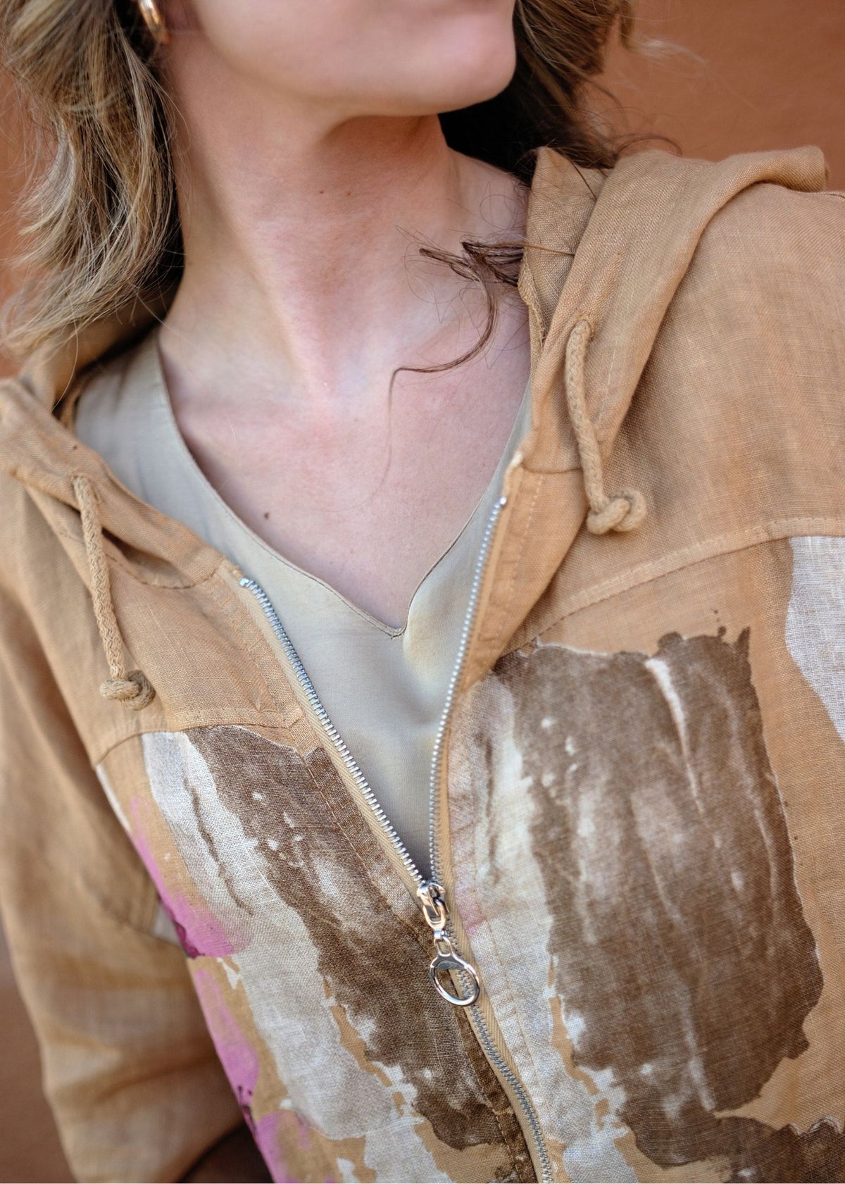 Lino 100% Linen Hoodie Jacket in Heirloom Bloom Terracotta Rose
