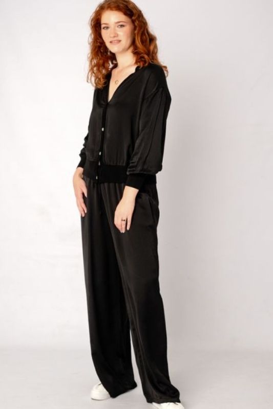 Lila Viscose Silk Blend Pants in Midnight