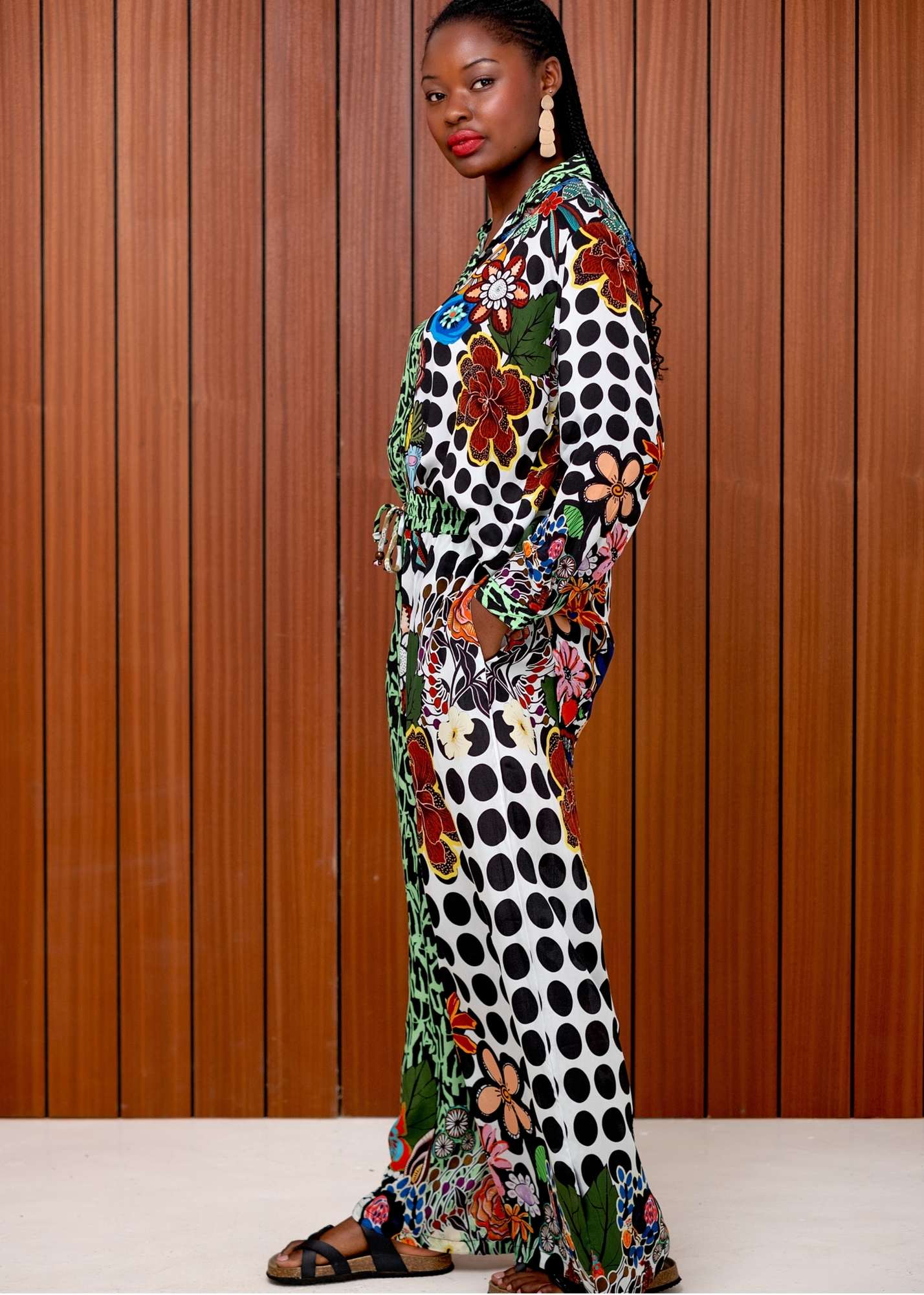 Unice Pants Suit in Burst of Colour Explosion