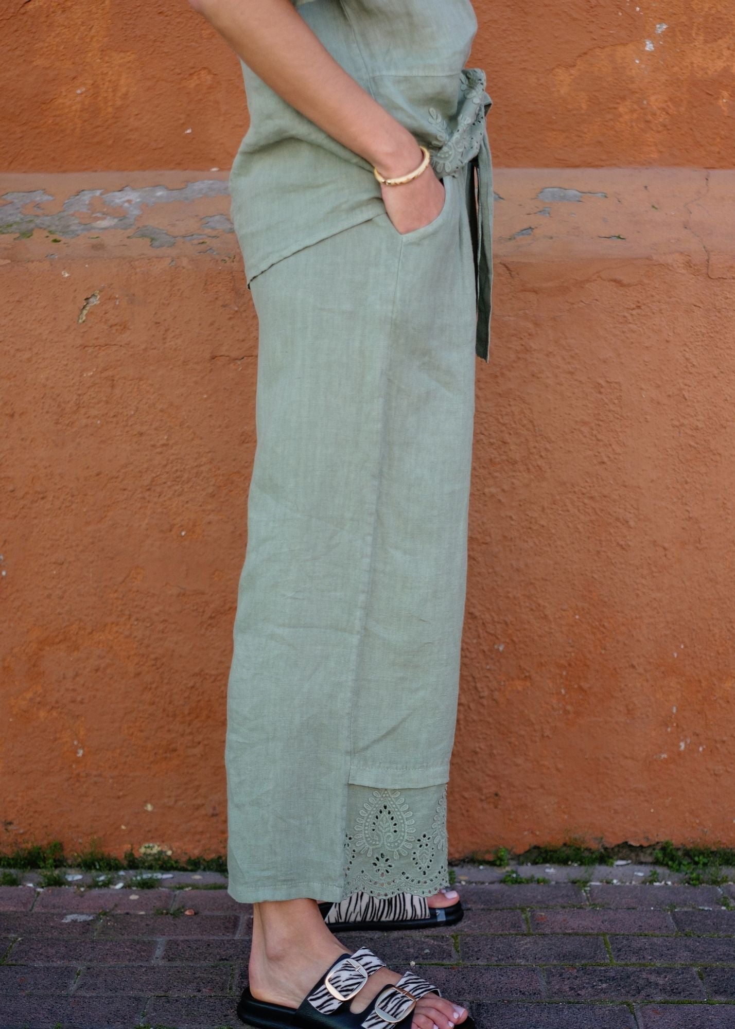 Lino 100% Linen Pants in Rich Olive Broderie