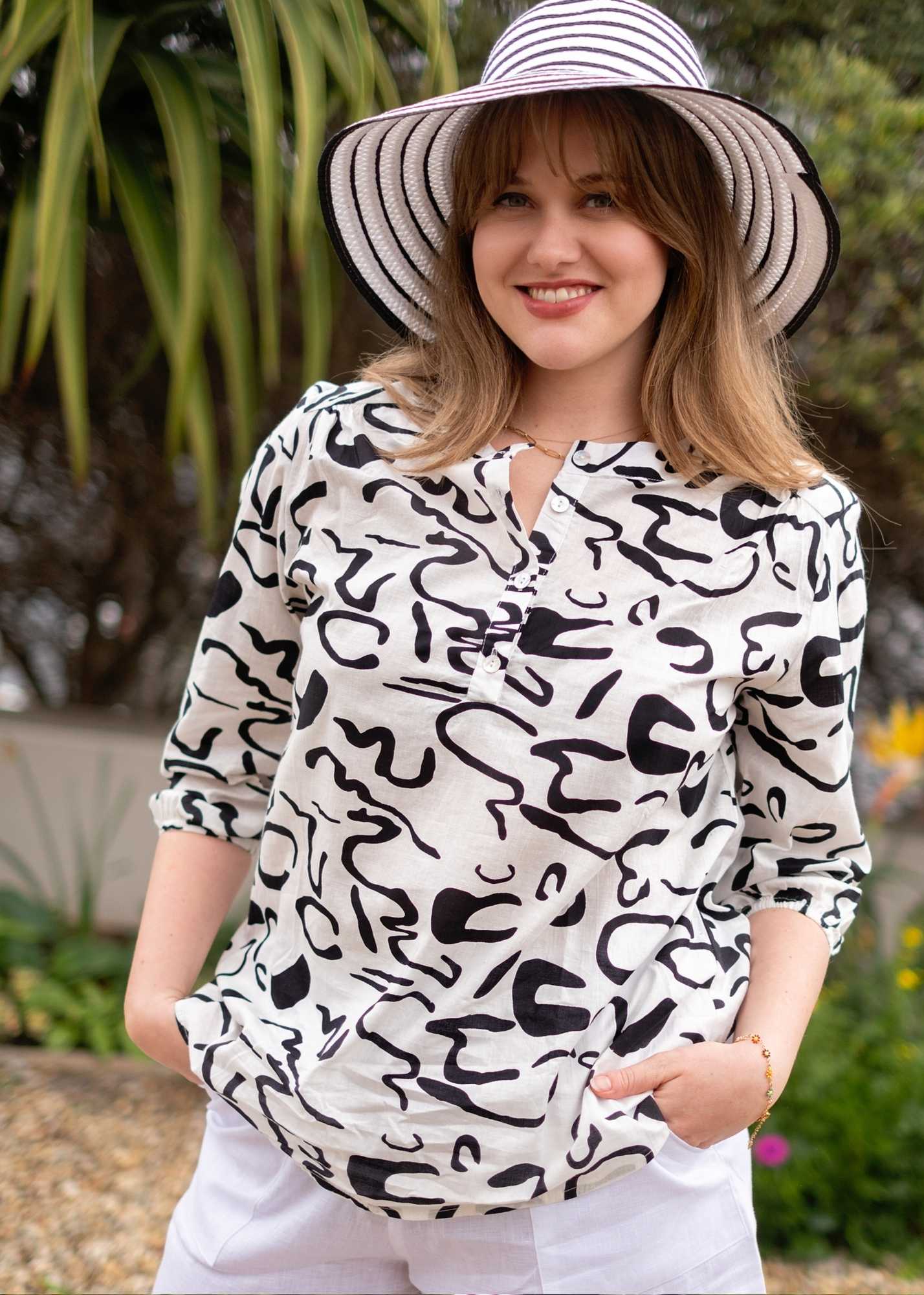 Lauren Comfy top, White Squiggle