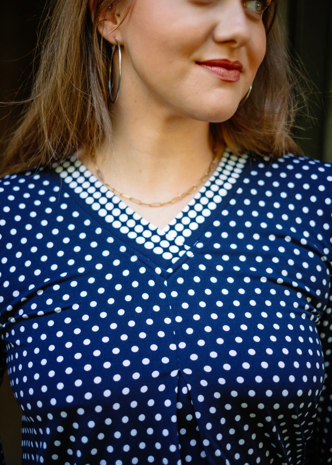 Amron Top in Navy and white polladots with contrast