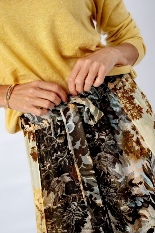 Clio Pants in Casablanca