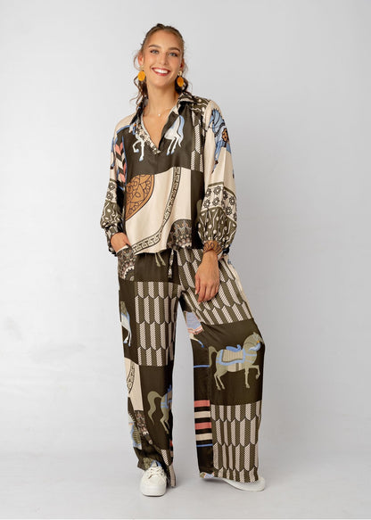 Bougiee Lounge Blouse in Bellicina