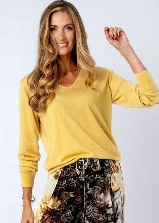 V Neck Classic Knit in Mustard