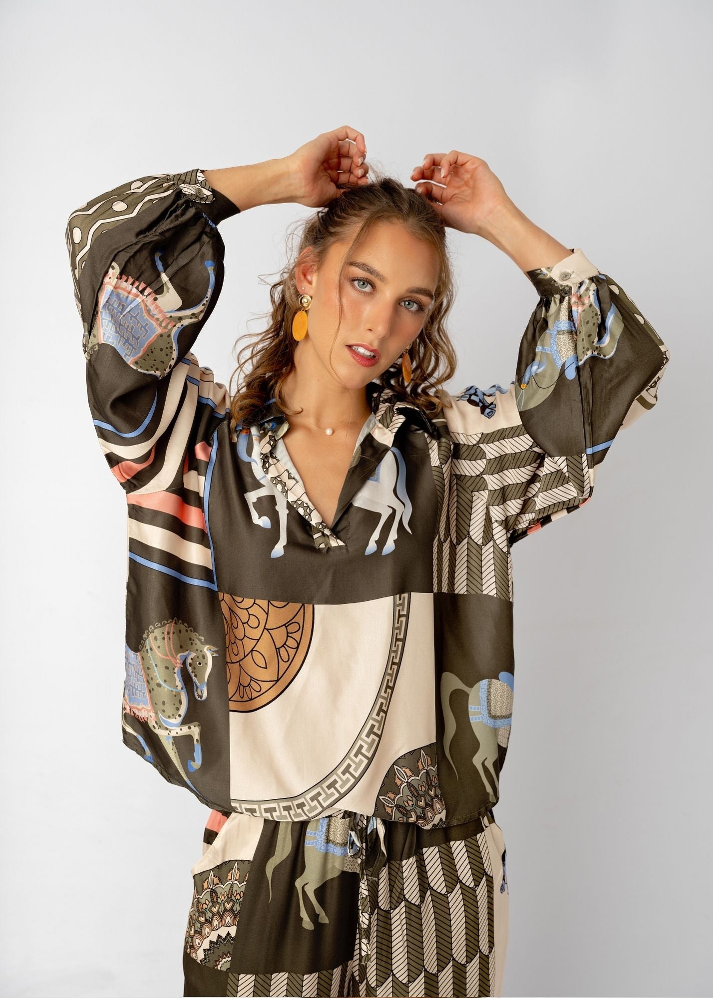 Bougiee Lounge Blouse in Bellicina
