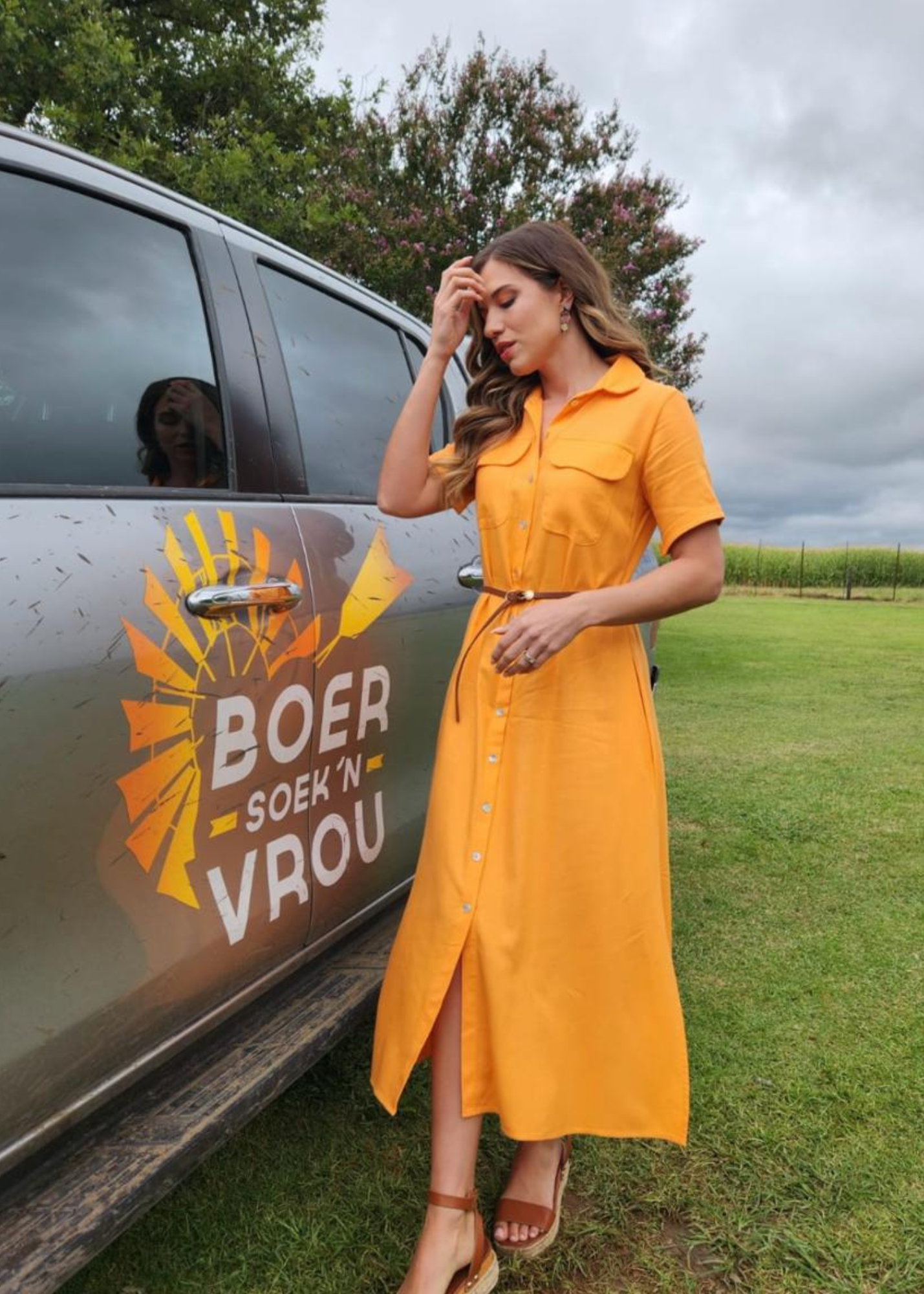 Betty Button dress in Orange linen