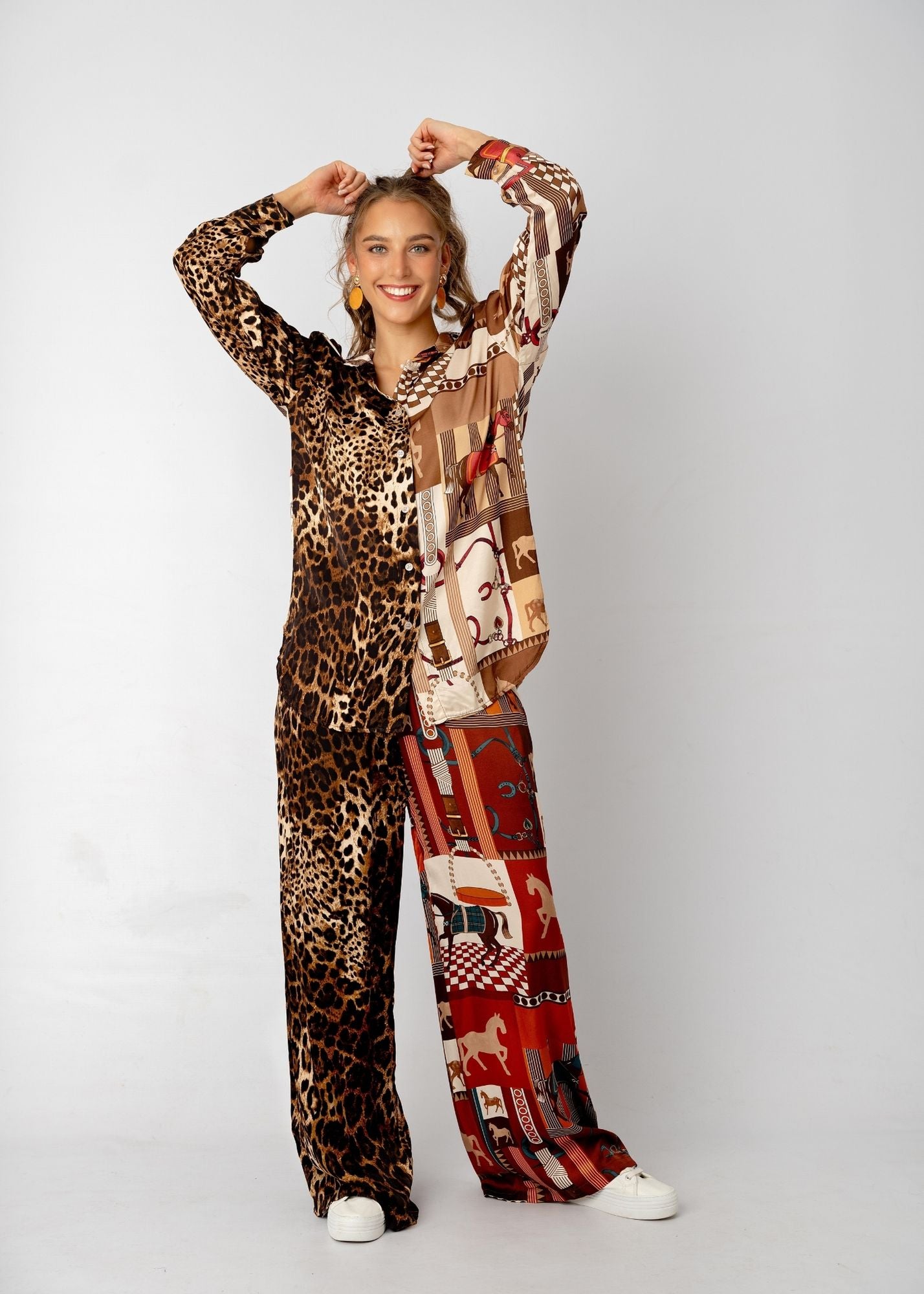 Bougiee Lounge Blouse  in Audacia
