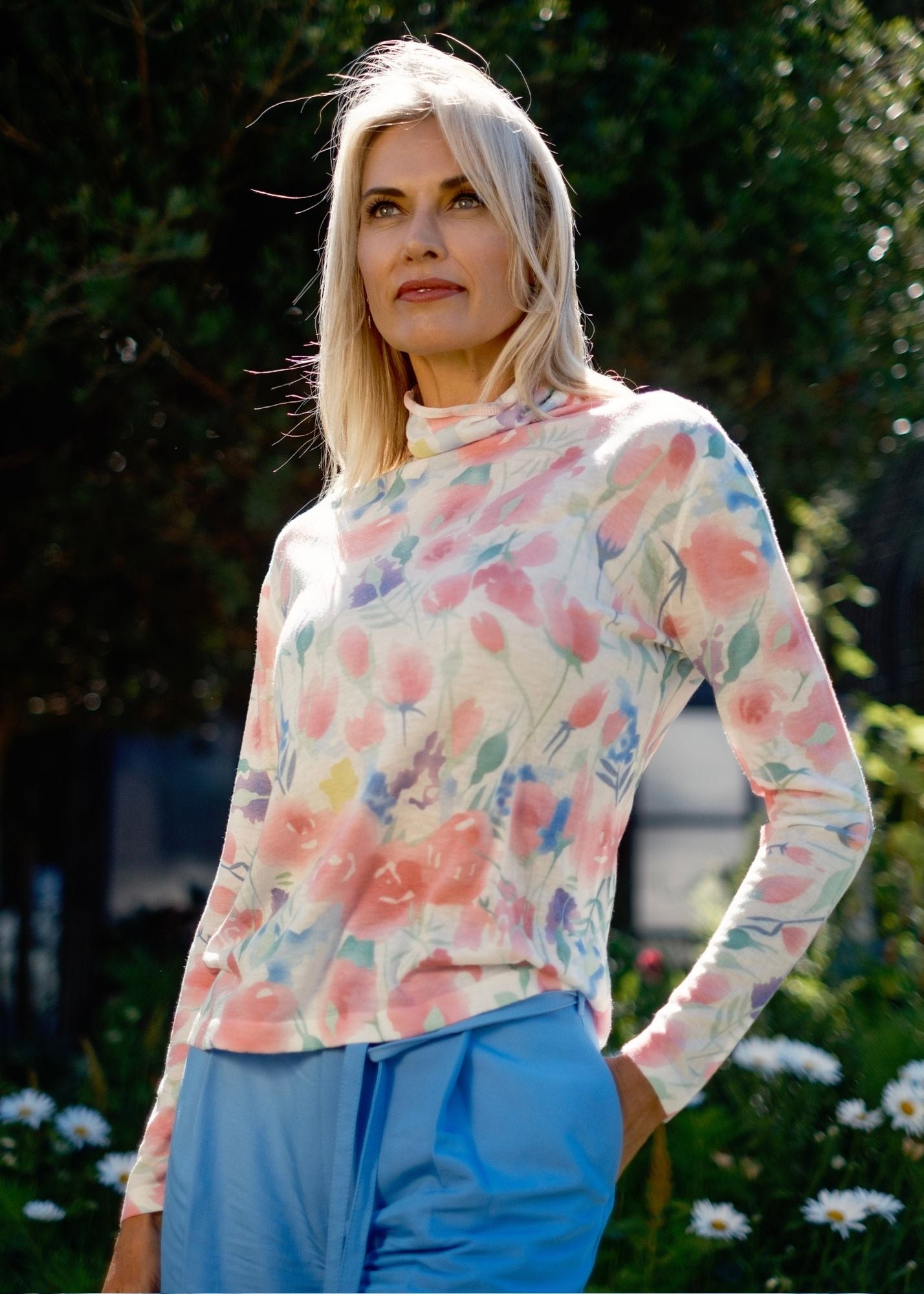 100% Wool Turtle Neck Long Sleeve Sweater in Pink Garden