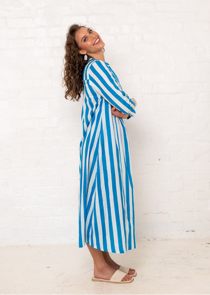 Amelia pleated dress Long, Blue Pinstripe