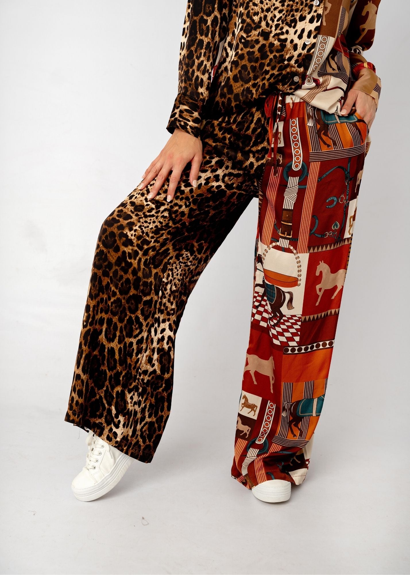 Bougiee Lounge Blouse  in Audacia