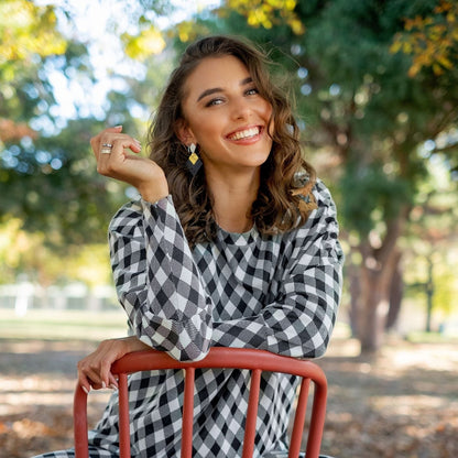 Round Neck Sweater Top,  Black and White Houndstooth