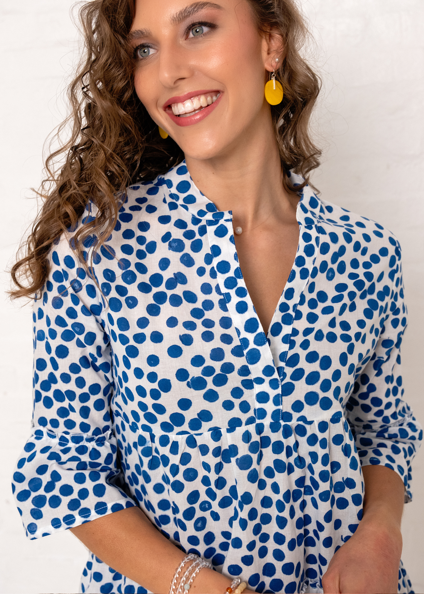 Loretta, Connect the dots in Blue