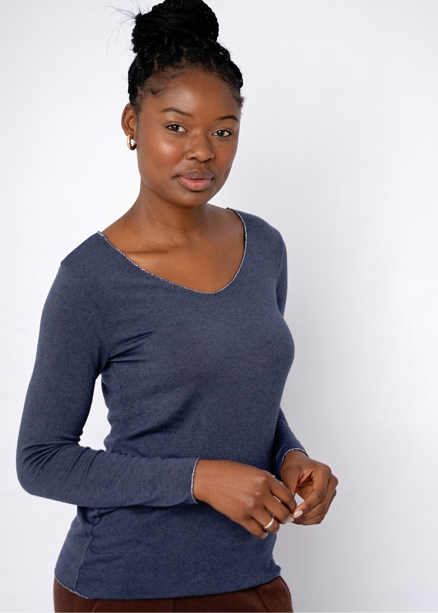 Silver Lining V-Neck Winter Weight Knit Jumper in Dark Blue