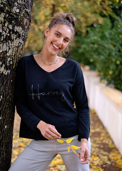 Honey Star Embellished V-Neck Knitted Top – Midnight Black