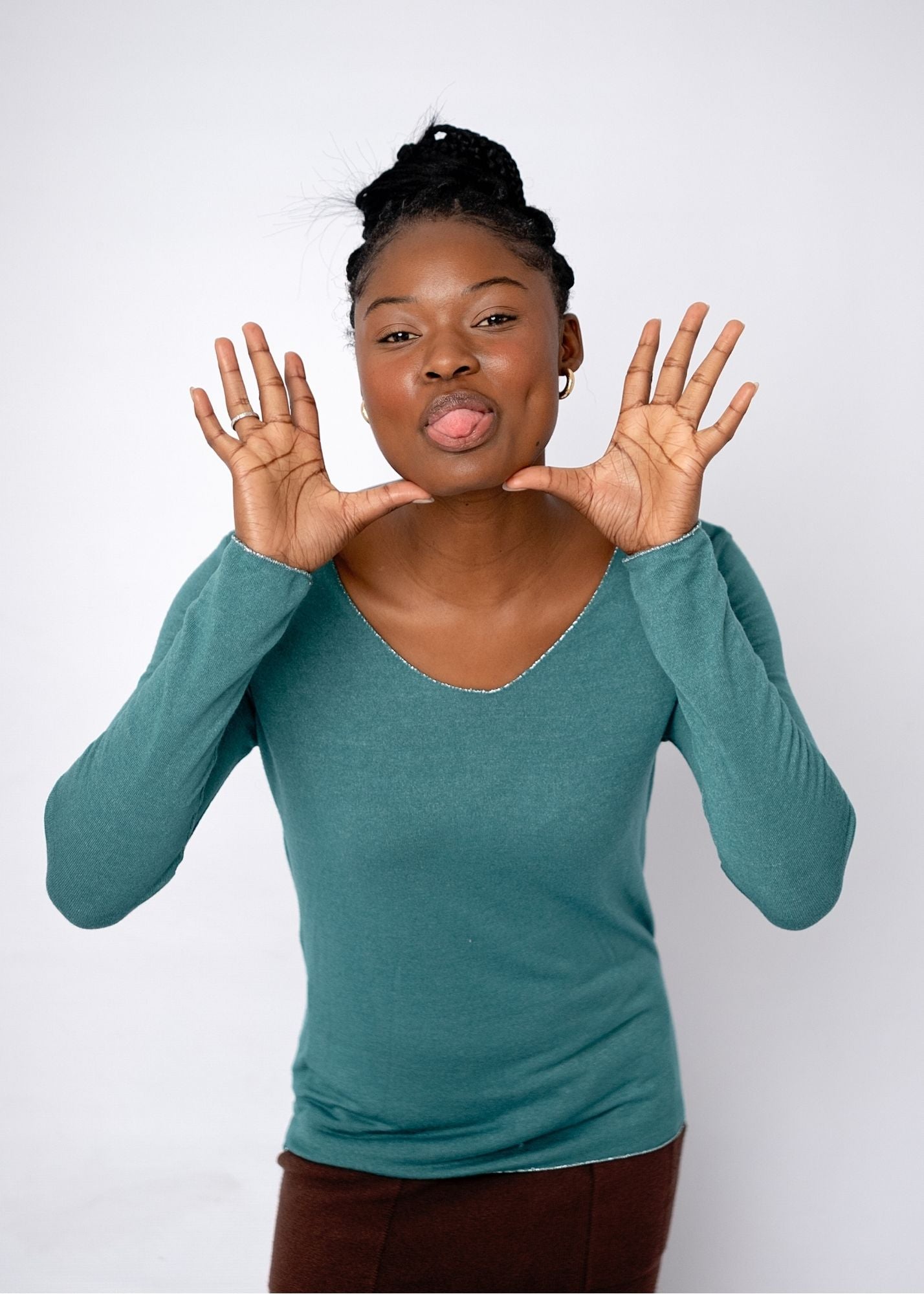 Silver Lining V-Neck Winter Weight Knit Jumper in Teal
