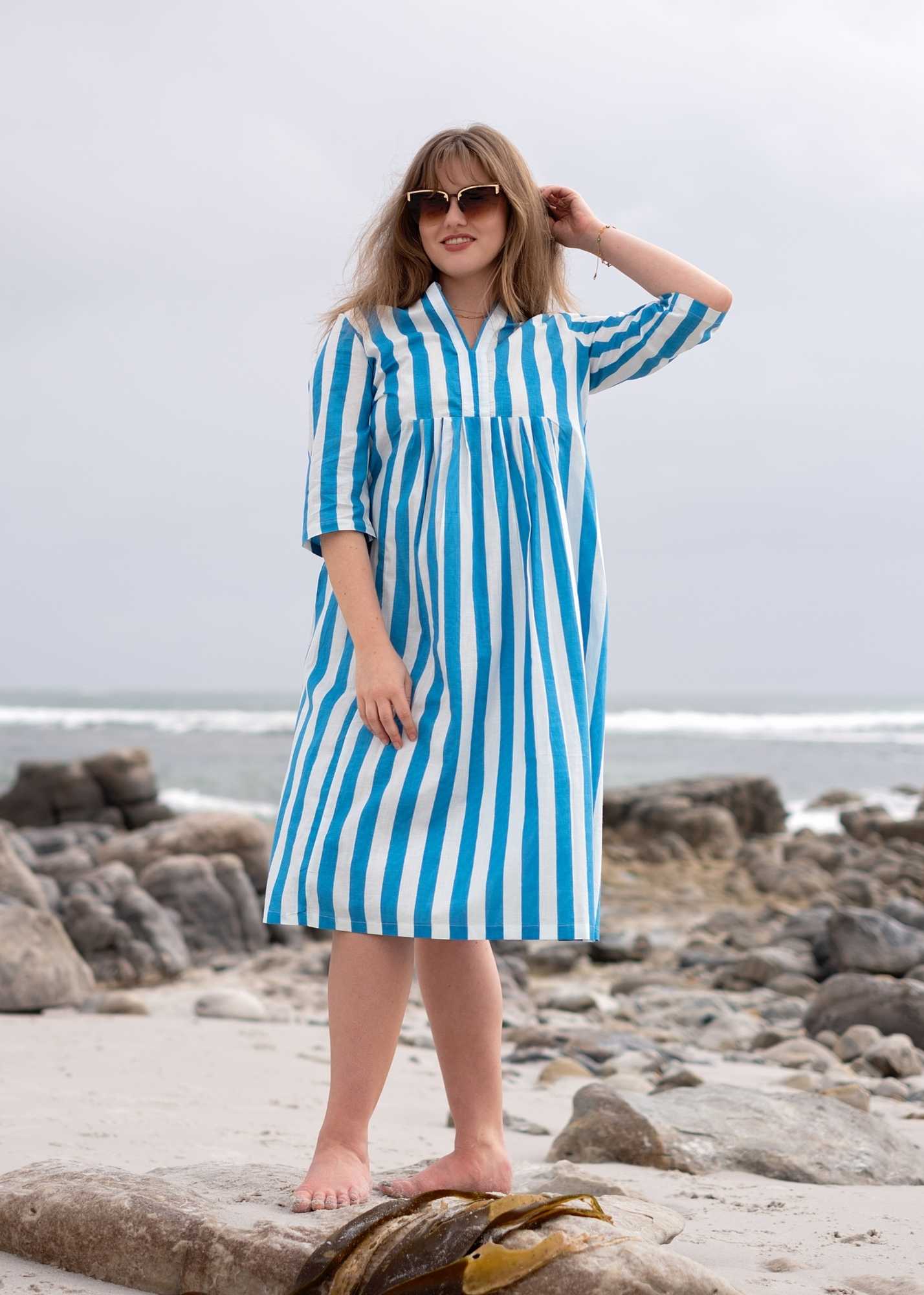 Lee-Ann pleated dress Long, Maya Blue Pinstripe