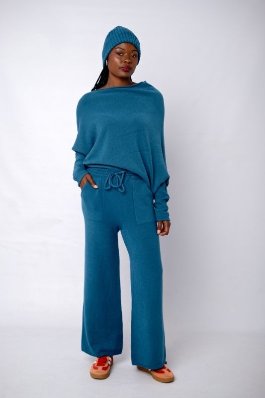 Urban Cozi Knit Pants in Breonne Blue