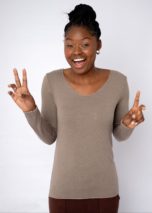 Silver Lining V-Neck Winter Weight Knit Jumper in Dark Taupe