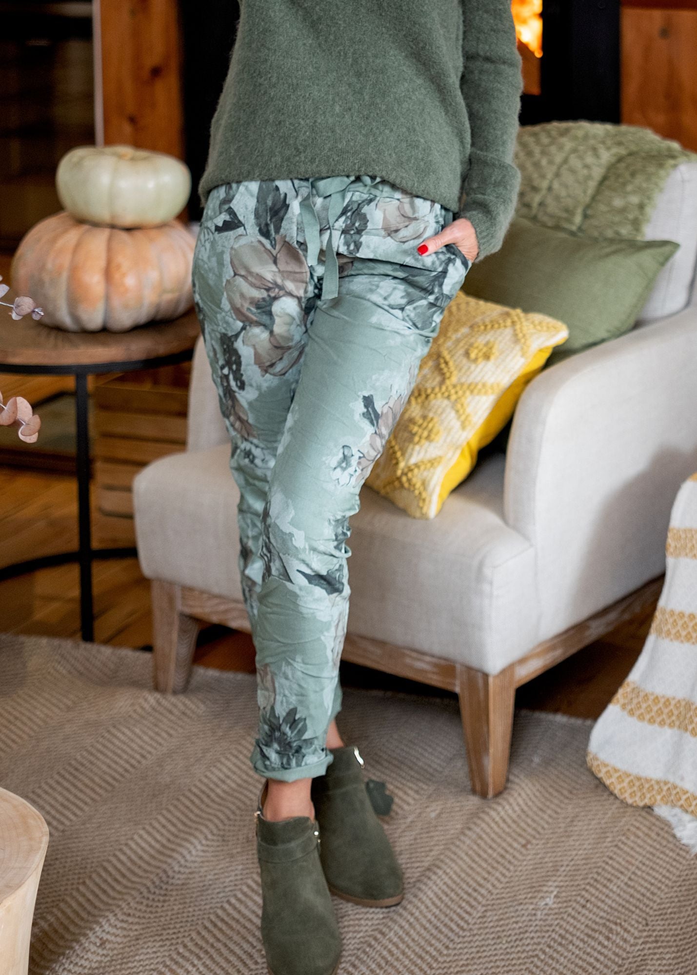 Serengeti Glam Graphic Slouch Pants in Sage Safari