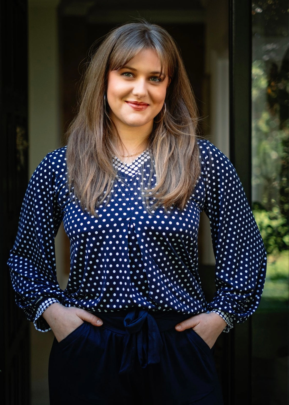 Amron Top in Navy and white polladots with contrast