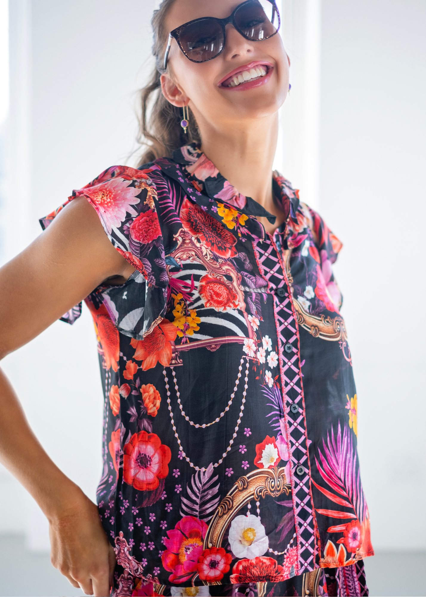 Verona Short Pants Suit  in black and Pink  Floral