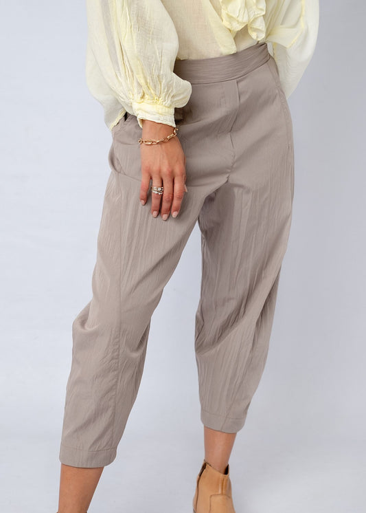 Barrel Pants in Taupe