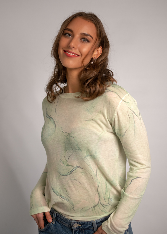 100% Wool Round Neck Long Sleeve Sweater in Green Marble