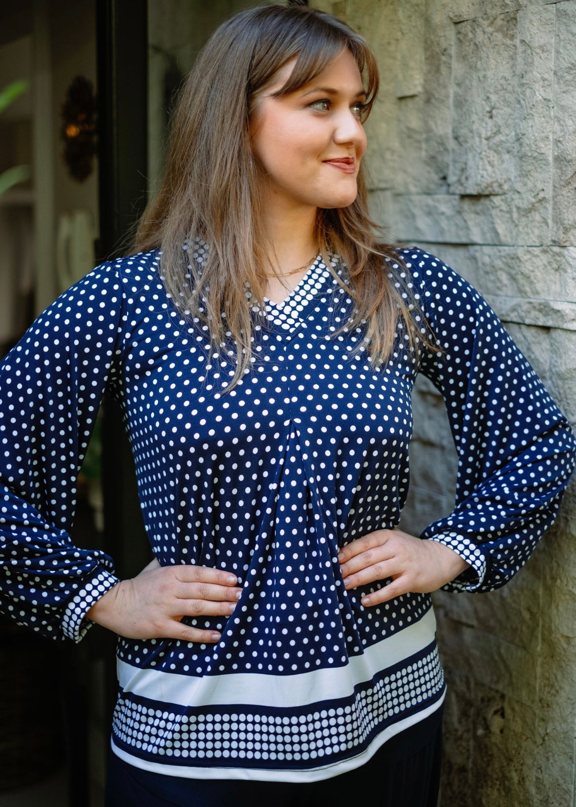 Amron Top in Navy and white polladots with contrast