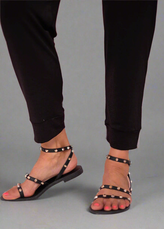Cara pants in Black